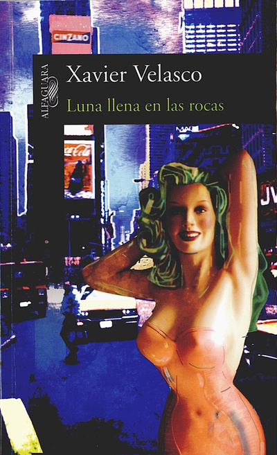 Luna llena en las rocas
